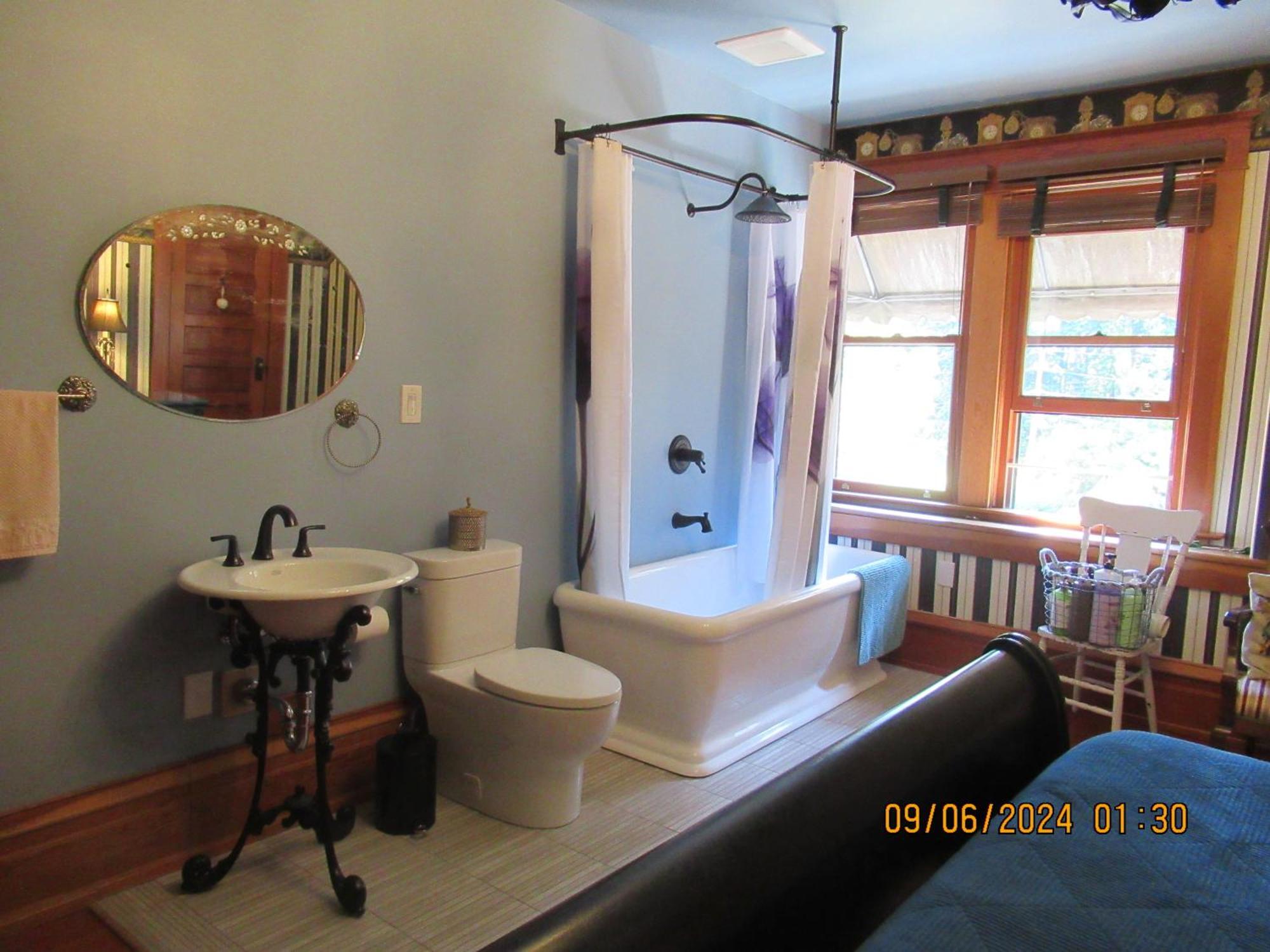 Hummingbird Gardens B&B Ladysmith Exterior photo